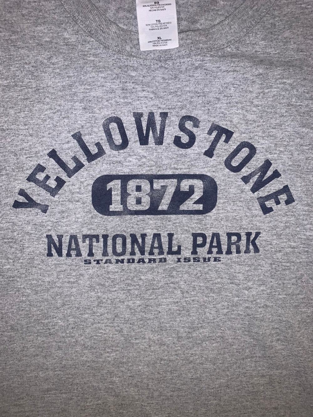Yellowstone National Park T Shirt XL Gray 1872 Gildan Outdoor Hiking Souvenir